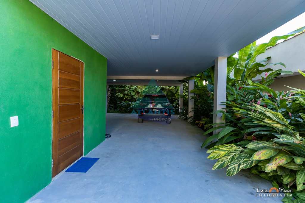 Casa em Ubatuba, no bairro Praia da Enseada