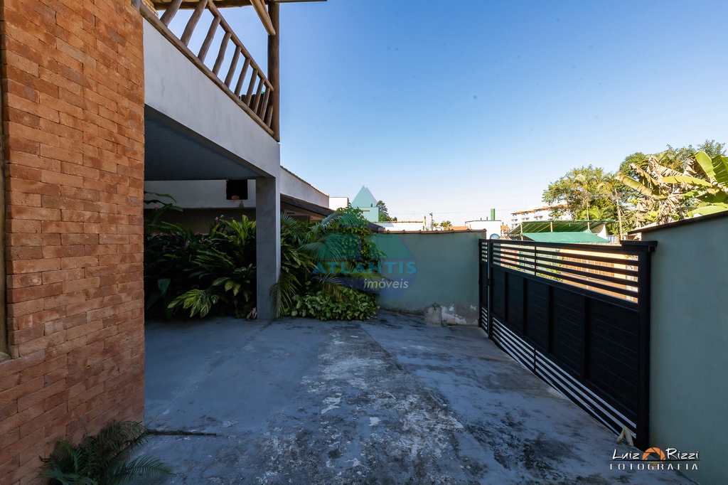 Casa em Ubatuba, no bairro Praia da Enseada