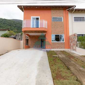 Casa em Ubatuba, bairro Condomínio Samola