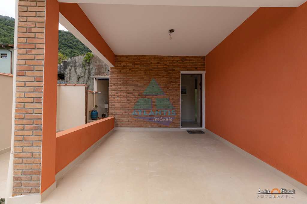 Casa em Ubatuba, no bairro Condomínio Samola