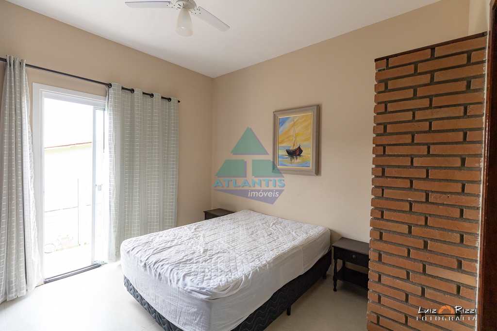 Casa em Ubatuba, no bairro Condomínio Samola
