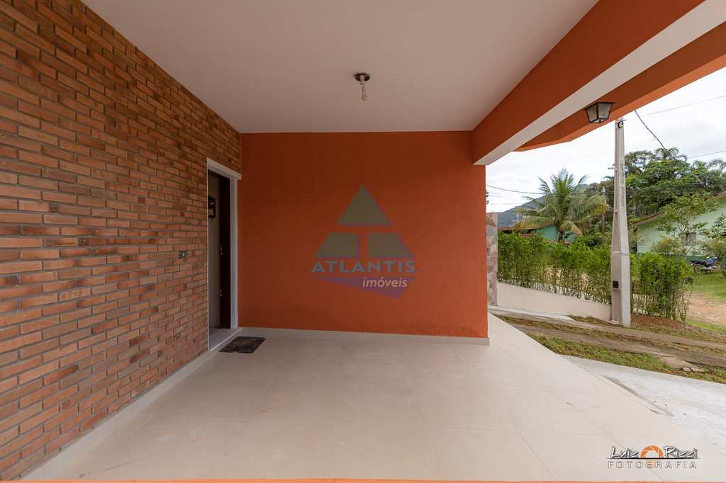 Casa em Ubatuba, no bairro Condomínio Samola