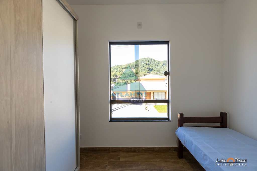 Casa em Ubatuba, no bairro Jardim Carolina