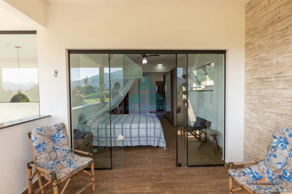 Casa em Ubatuba, no bairro Jardim Carolina