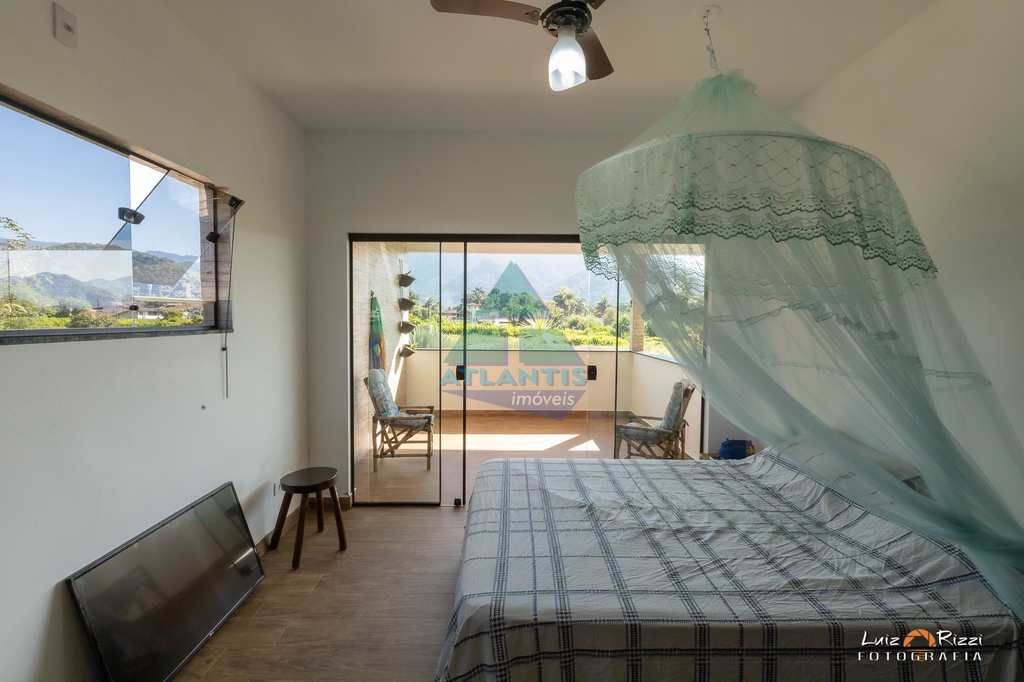 Casa em Ubatuba, no bairro Jardim Carolina