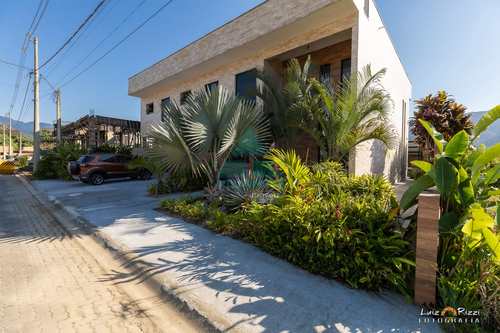 Casa, código 2708 em Ubatuba, bairro Jardim Carolina