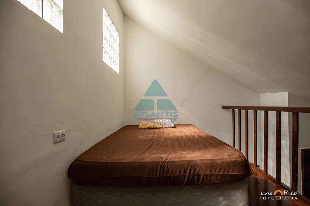 Casa em Ubatuba, no bairro Enseada