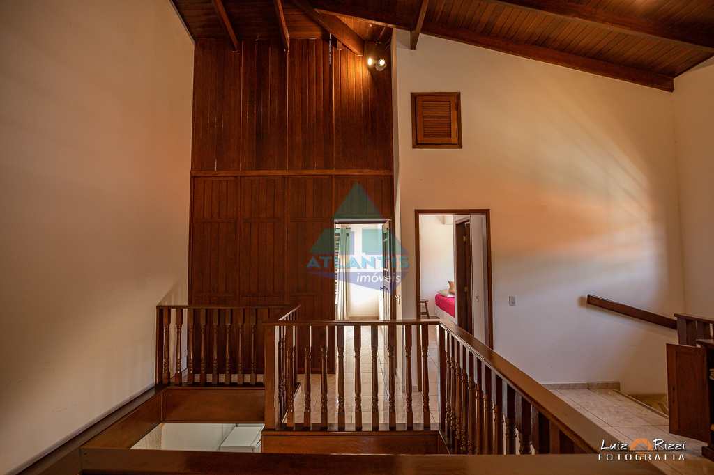 Casa em Ubatuba, no bairro Enseada