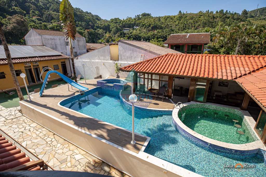Casa em Ubatuba, no bairro Enseada