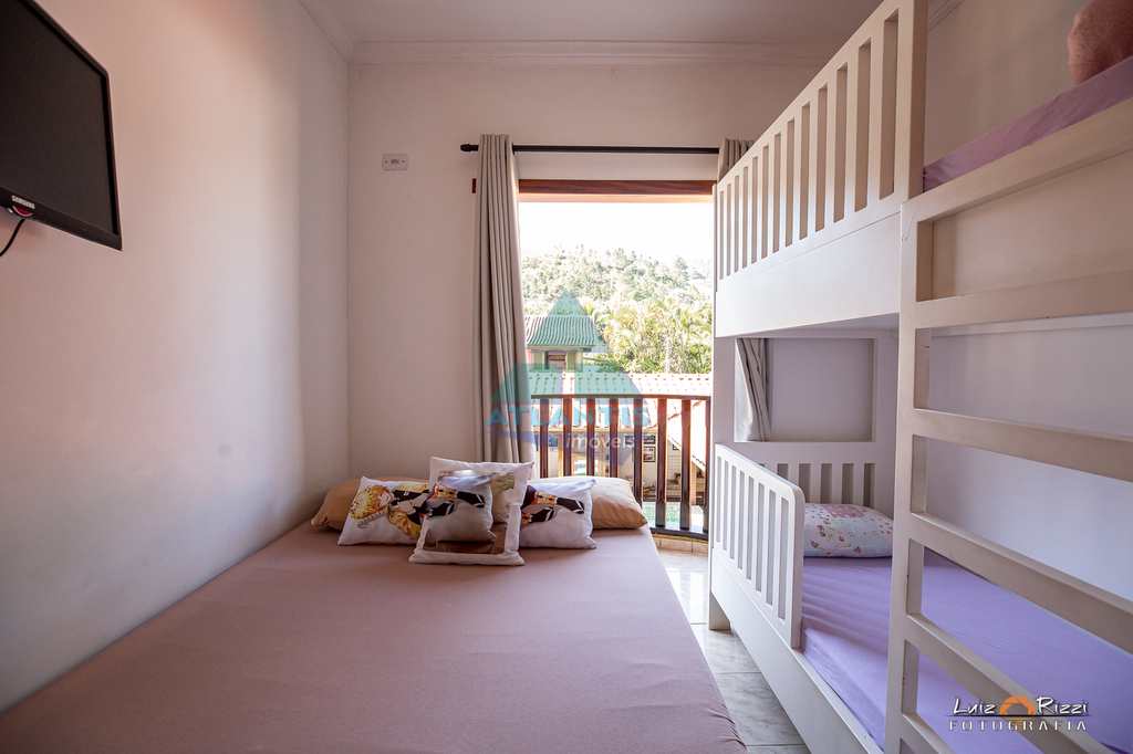 Casa em Ubatuba, no bairro Enseada