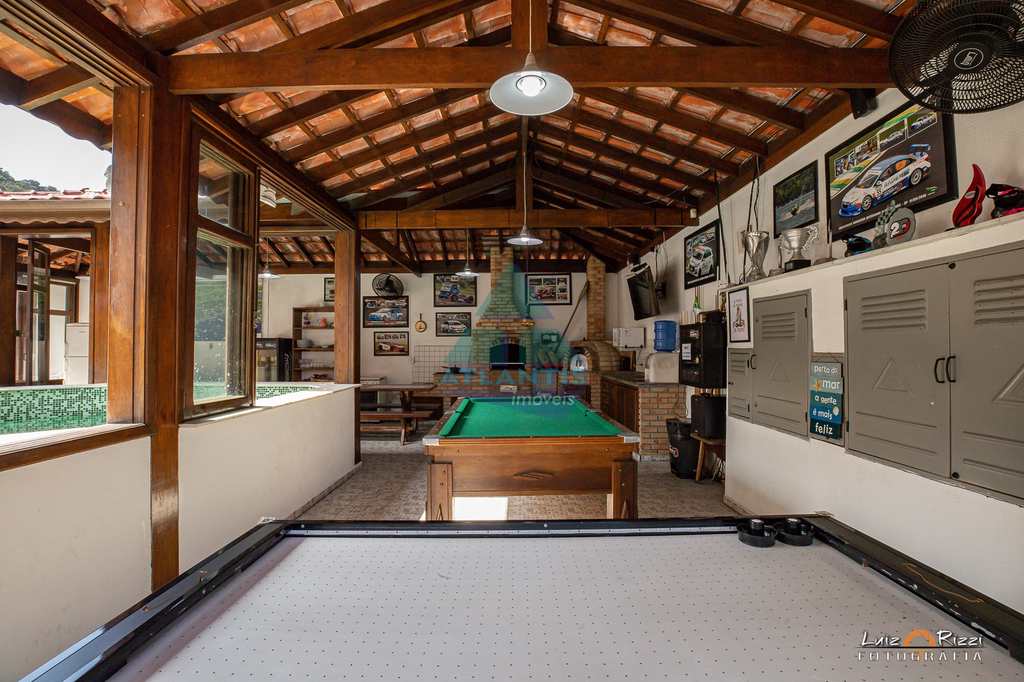 Casa em Ubatuba, no bairro Enseada