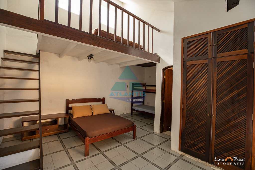 Casa em Ubatuba, no bairro Enseada