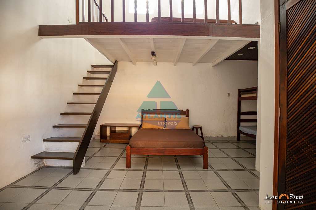 Casa em Ubatuba, no bairro Enseada