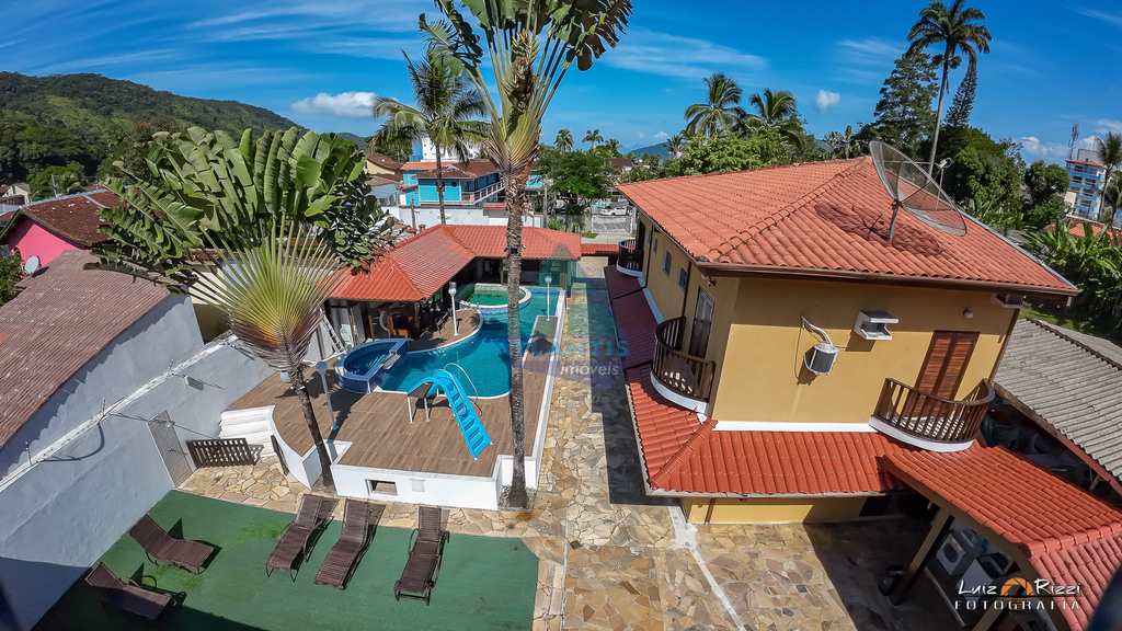 Casa em Ubatuba, no bairro Enseada