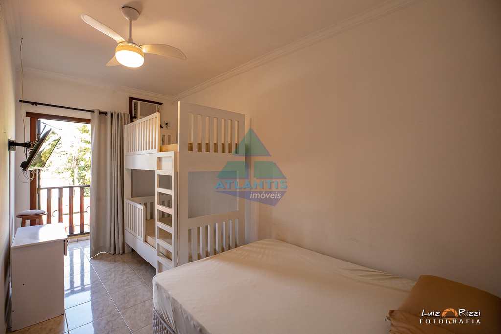 Casa em Ubatuba, no bairro Enseada