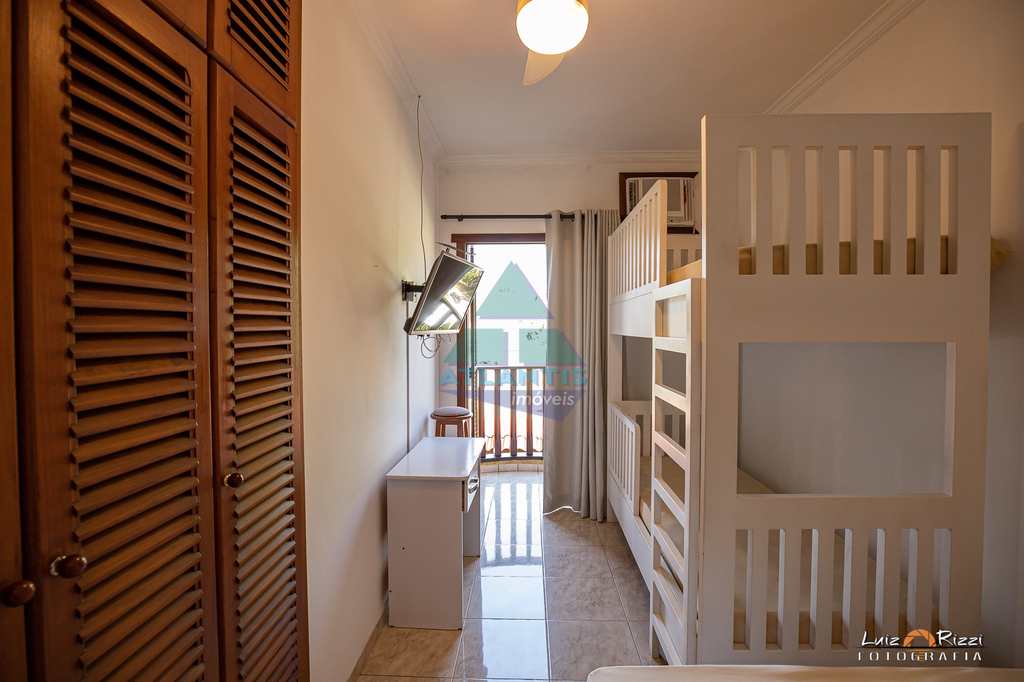 Casa em Ubatuba, no bairro Enseada