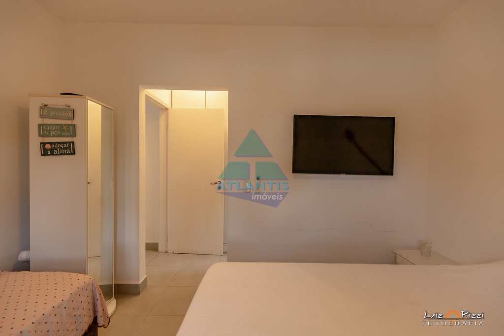 Casa em Ubatuba, no bairro Itamambuca