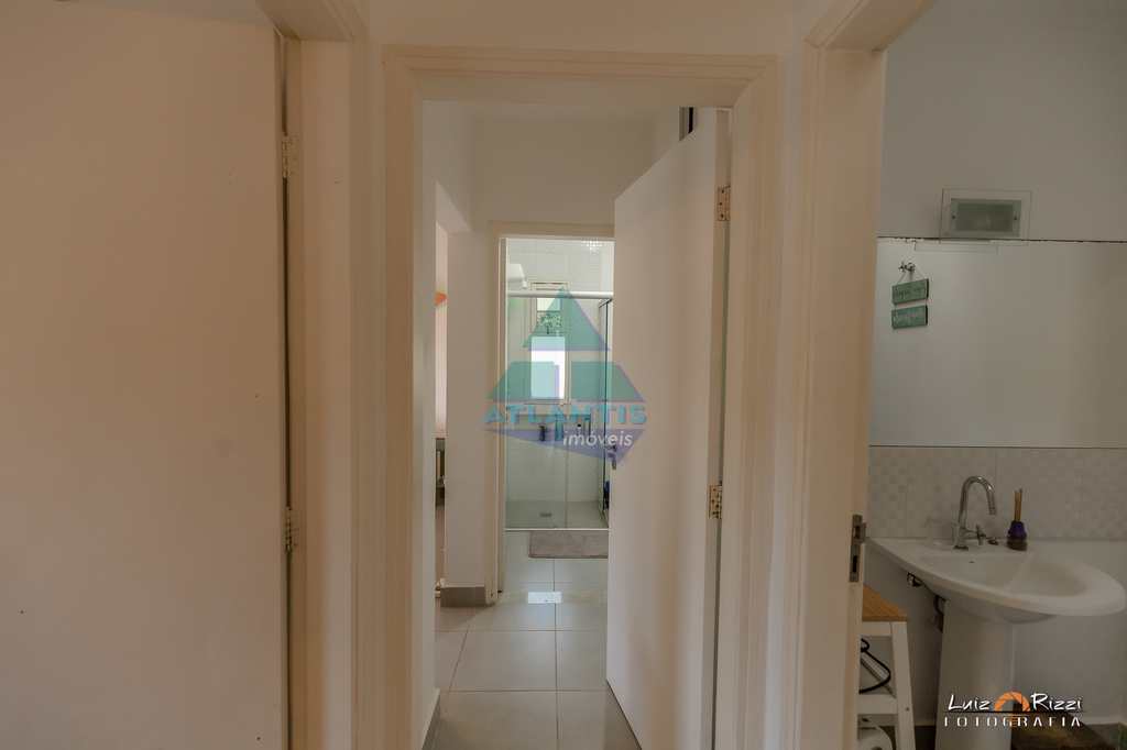 Casa em Ubatuba, no bairro Itamambuca