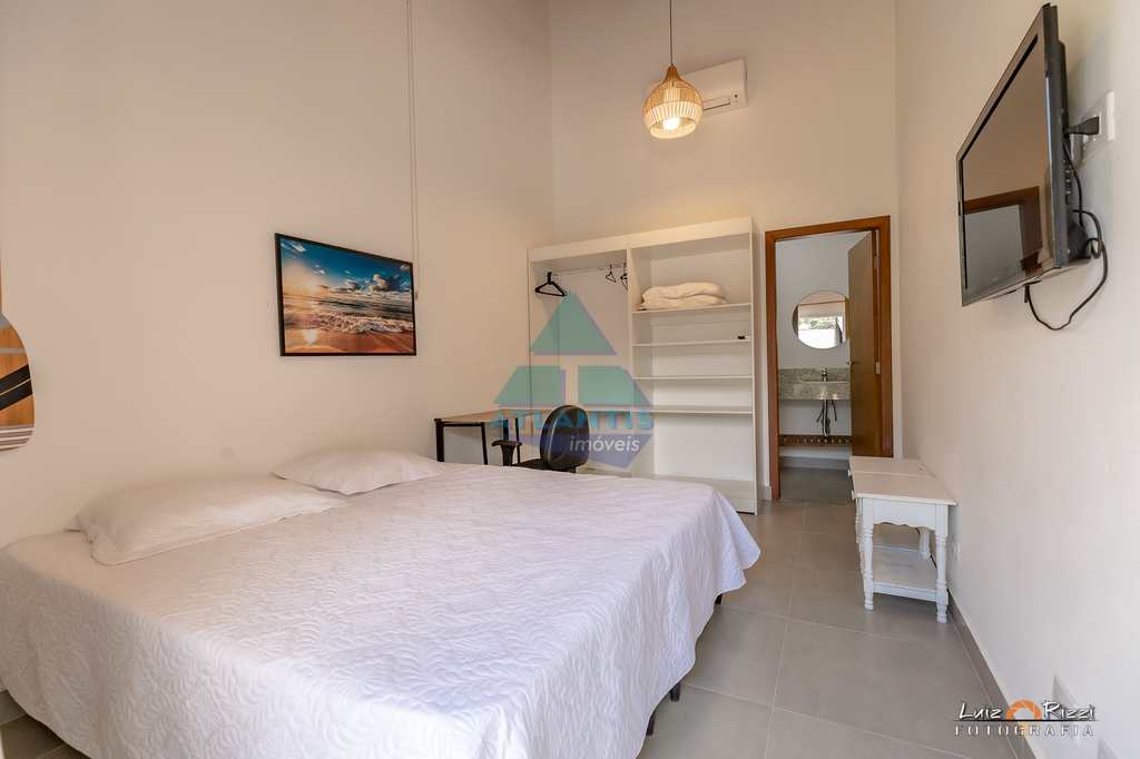 Casa em Ubatuba, no bairro Itamambuca