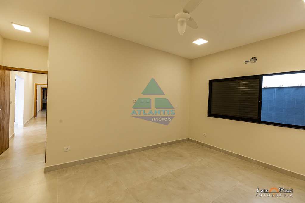 Casa em Ubatuba, no bairro Jardim Carolina