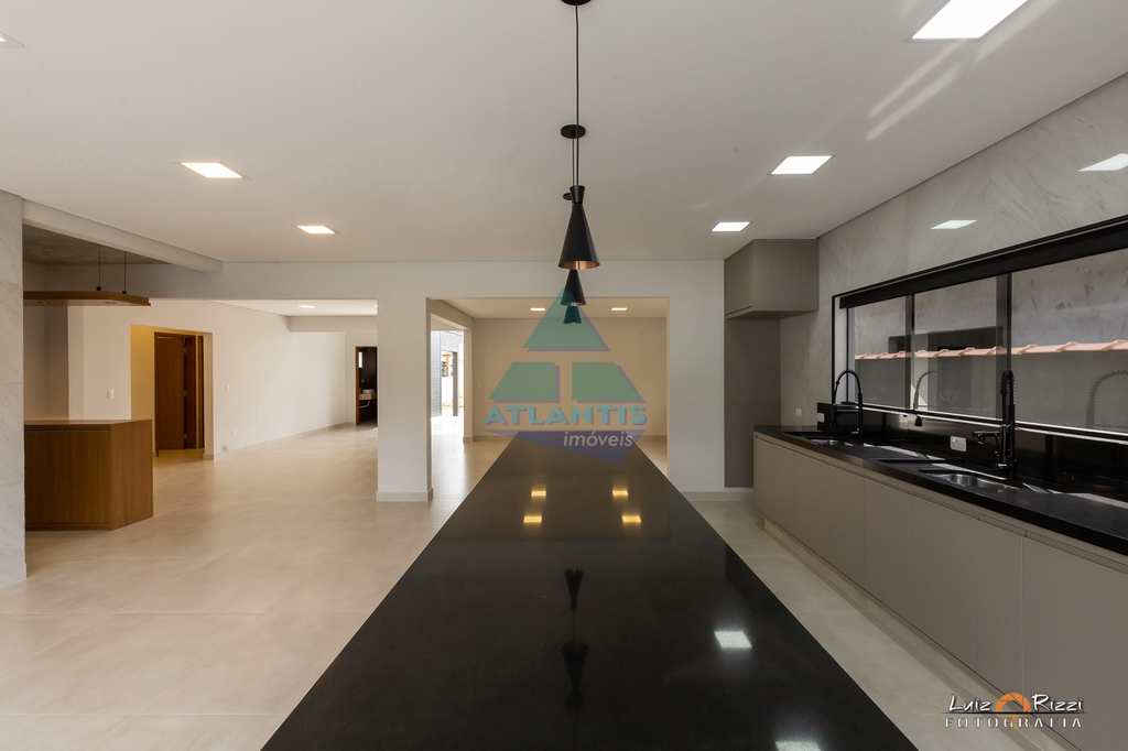 Casa em Ubatuba, no bairro Jardim Carolina