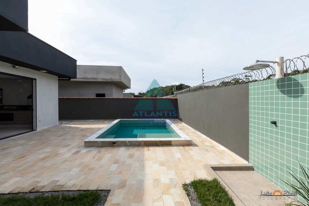 Casa em Ubatuba, no bairro Jardim Carolina