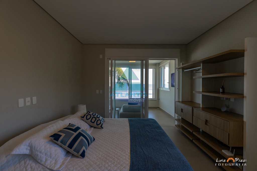 Casa em Ubatuba, no bairro Praia do Sapê