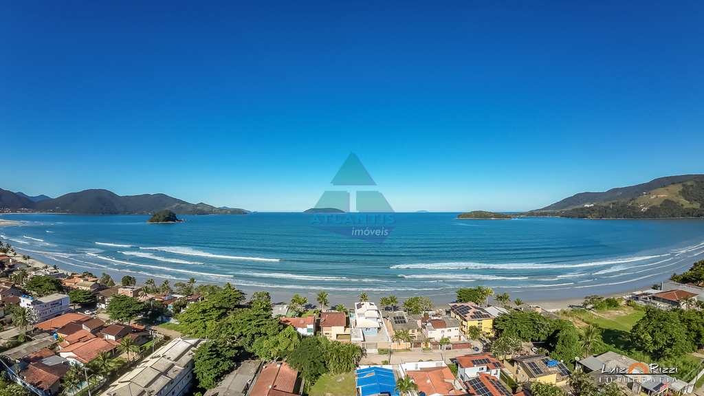 Casa em Ubatuba, no bairro Praia do Sapê