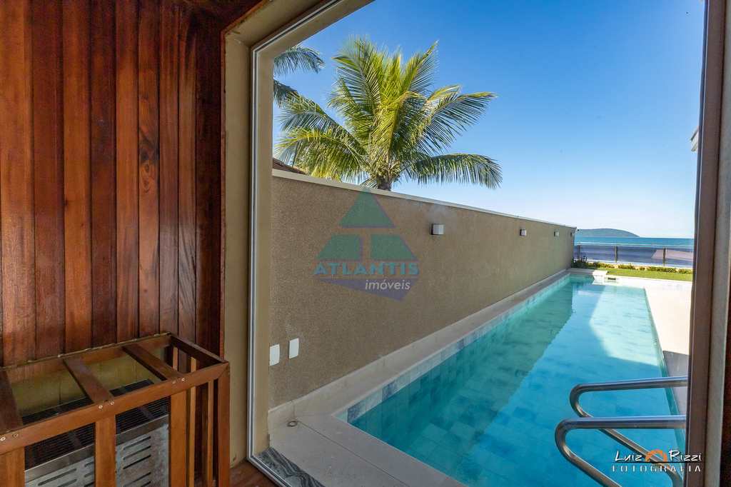 Casa em Ubatuba, no bairro Praia do Sapê