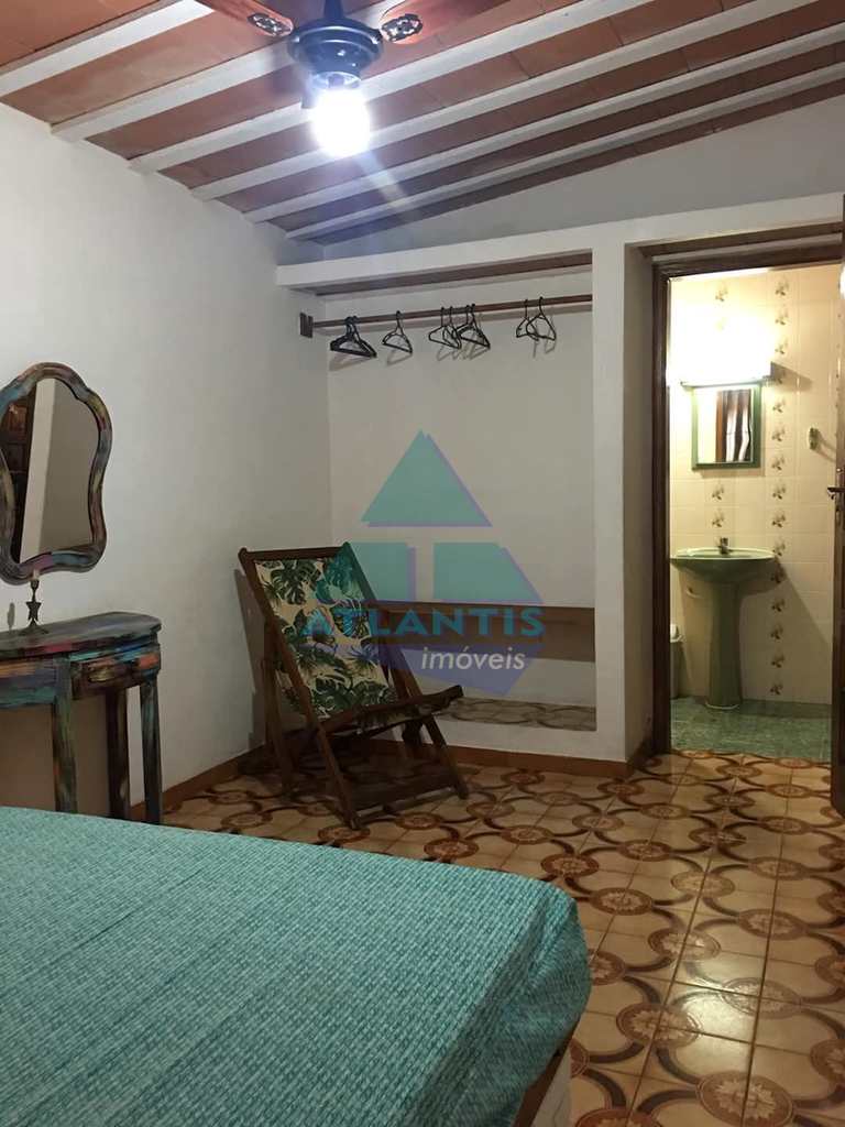 Casa em Ubatuba, no bairro Praia da Maranduba