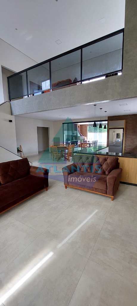 Casa em Ubatuba, no bairro Jardim Carolina