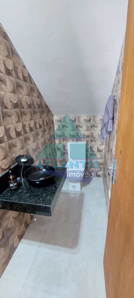 Casa em Ubatuba, no bairro Jardim Carolina