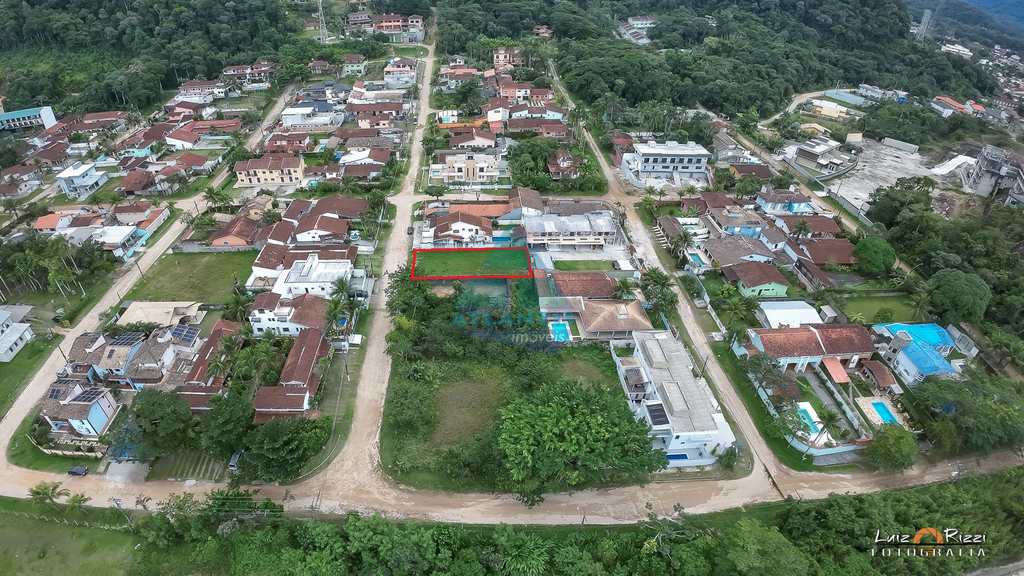 Terreno em Ubatuba, no bairro Condomínio Samola