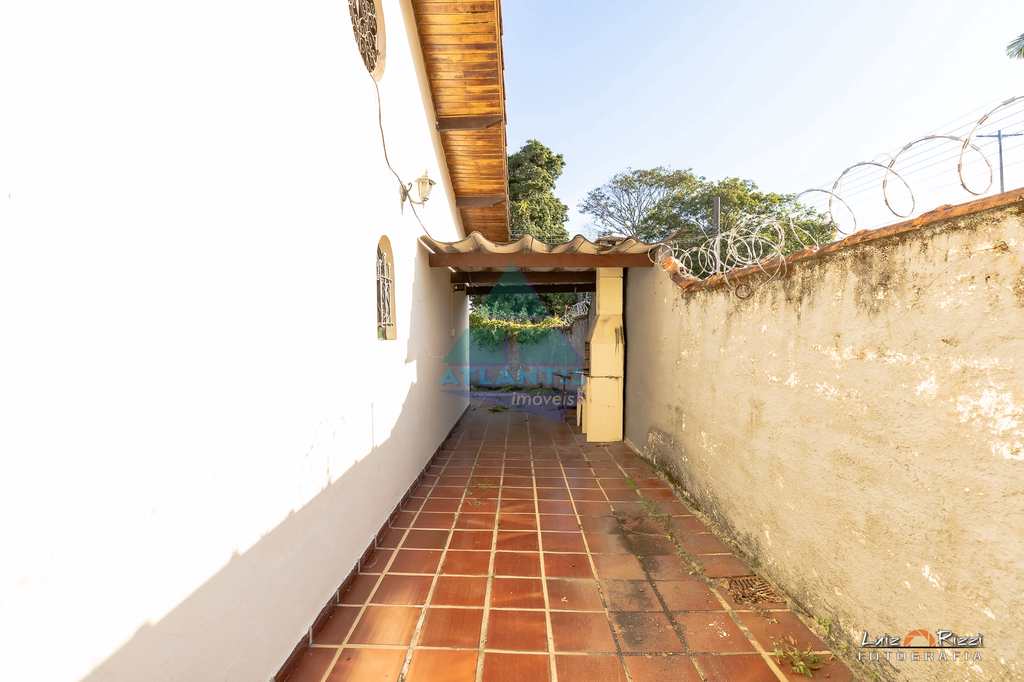 Casa em Caraguatatuba, no bairro Praia da Cocanha