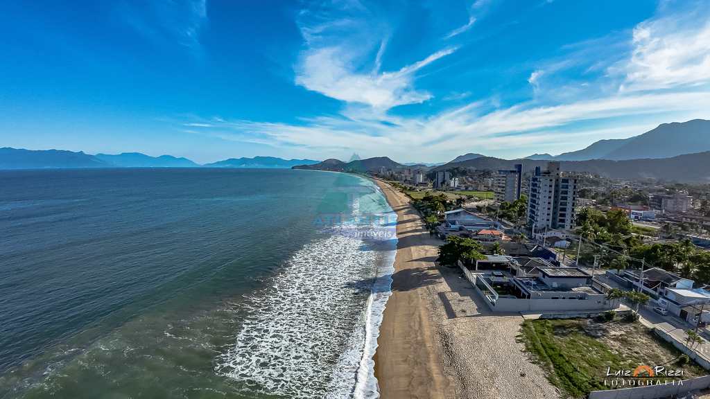 Casa em Caraguatatuba, no bairro Praia da Cocanha