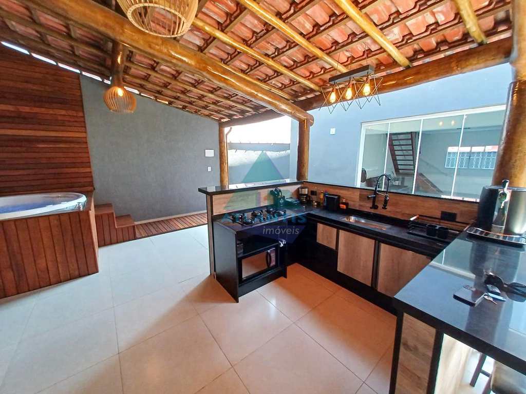 Casa em Ubatuba, no bairro Itagua