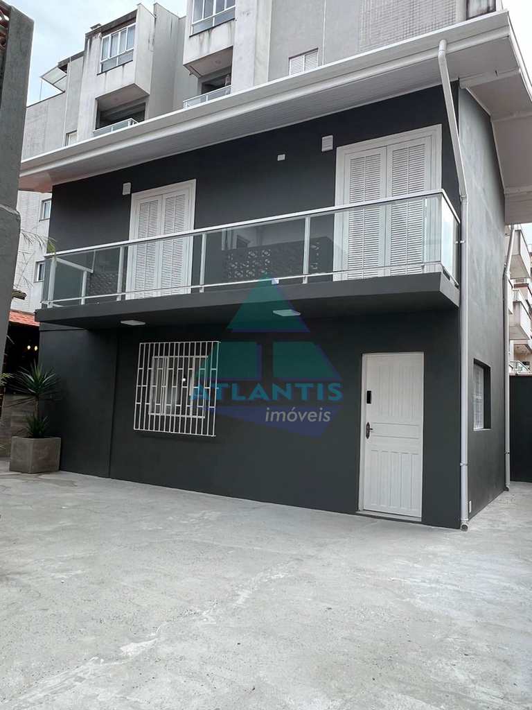 Casa em Ubatuba, no bairro Itagua