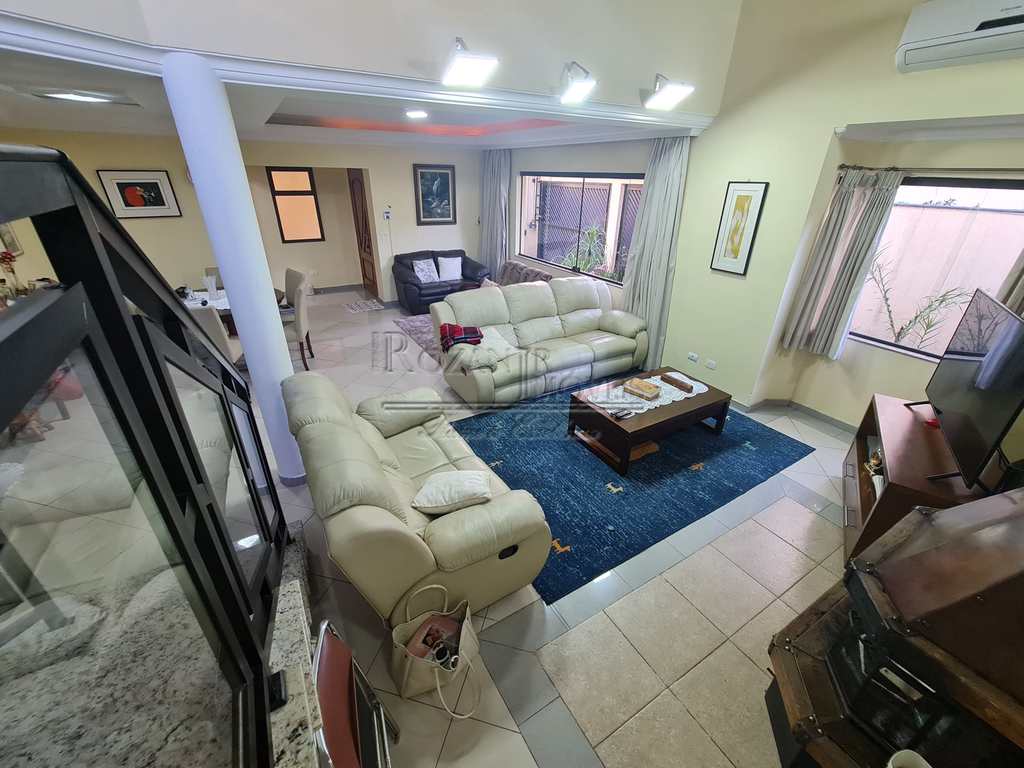 Sobrado em São Bernardo do Campo, no bairro Jardim Chácara Inglesa
