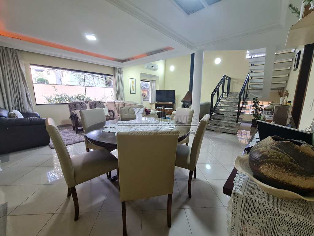 Sobrado em São Bernardo do Campo, no bairro Jardim Chácara Inglesa