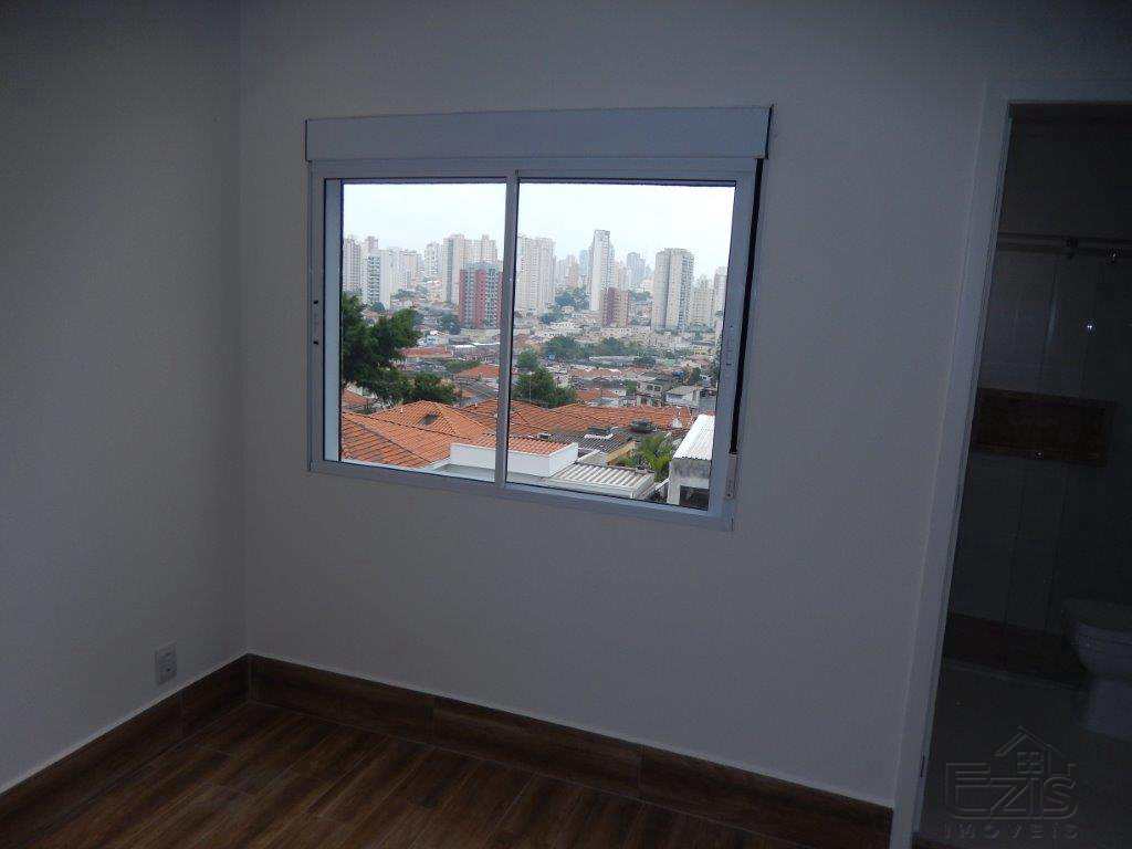 Sobrado em São Paulo, no bairro Bosque da Saúde
