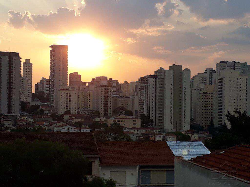 Sobrado em São Paulo, no bairro Bosque da Saúde