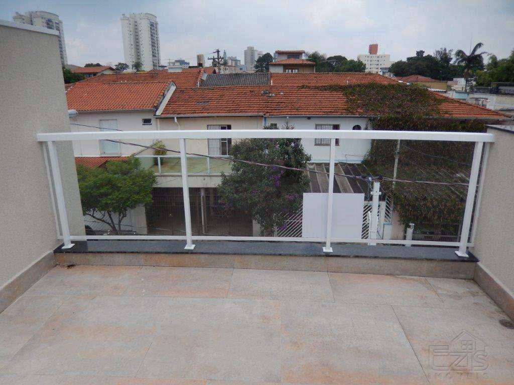 Sobrado em São Paulo, no bairro Bosque da Saúde