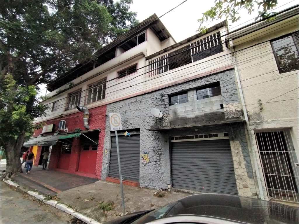 Sobrado em São Paulo, no bairro Vila Monumento