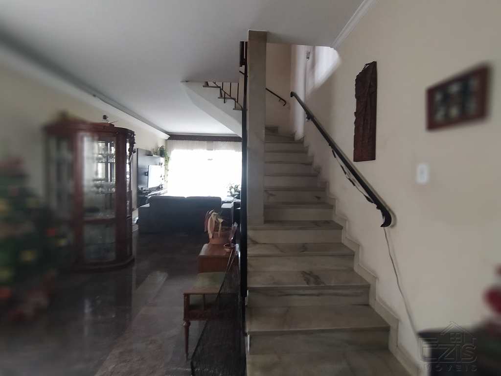 Sobrado em São Paulo, no bairro Vila Monumento