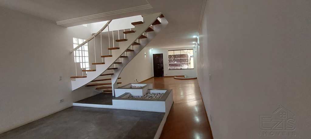 Sobrado em São Paulo, no bairro Jardim da Glória