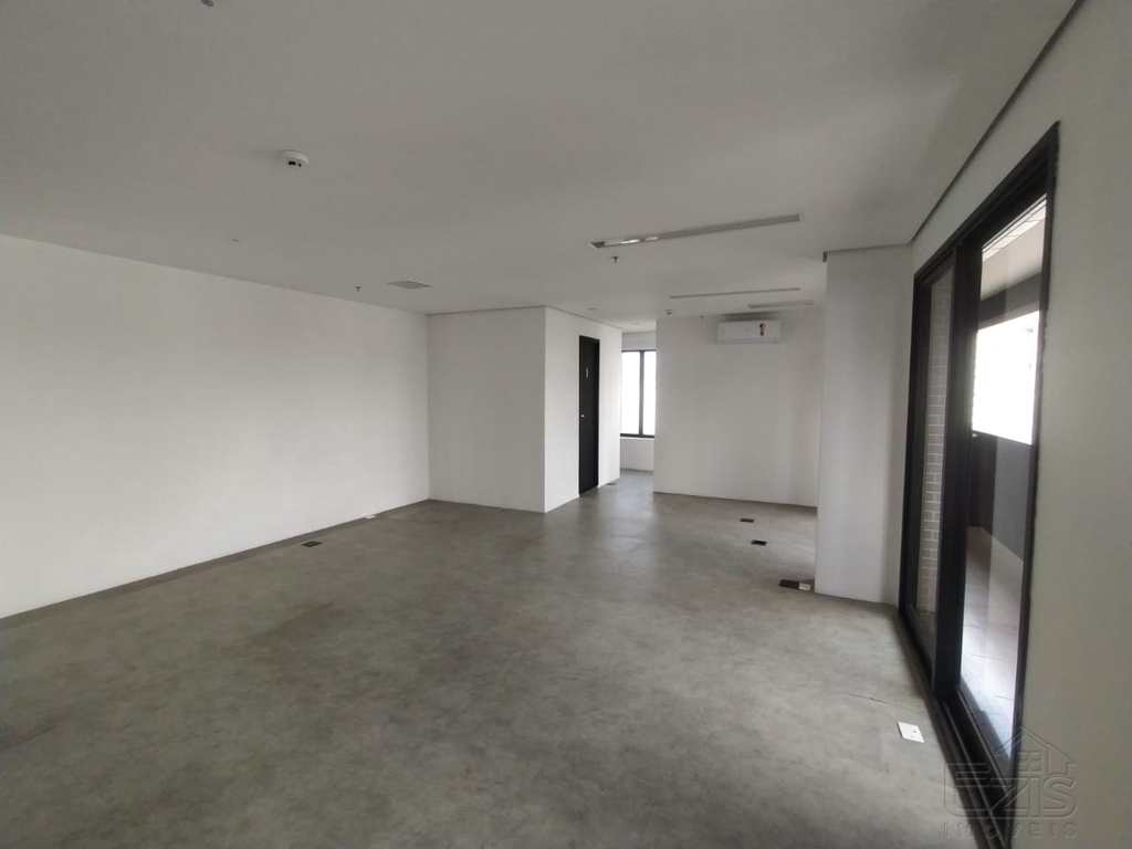 Conjunto Comercial em São Paulo, no bairro Aclimação