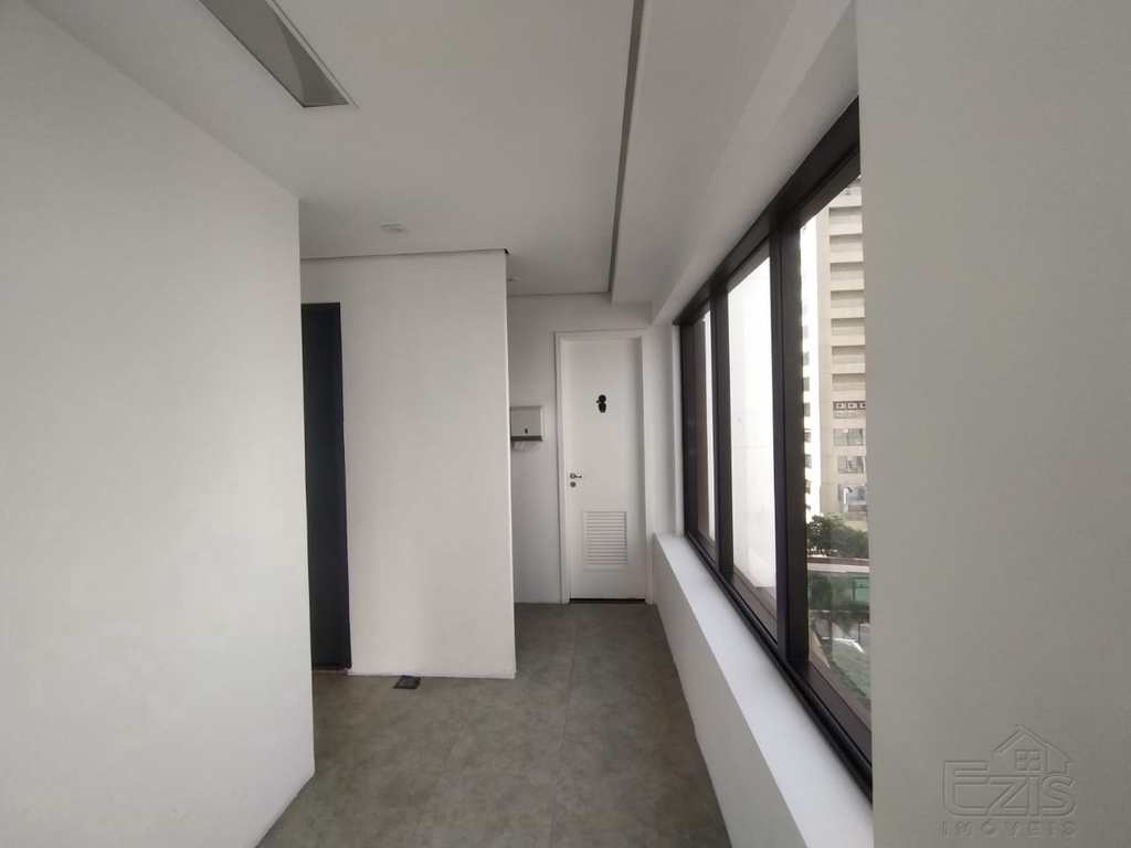 Conjunto Comercial em São Paulo, no bairro Aclimação