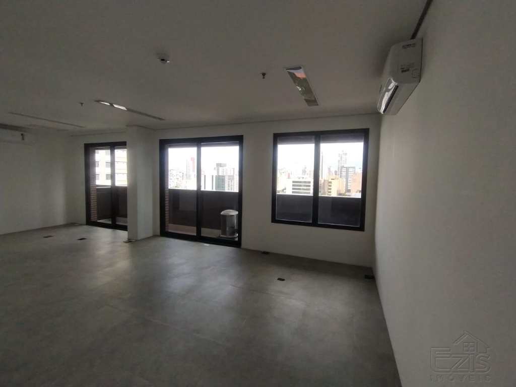 Conjunto Comercial em São Paulo, no bairro Aclimação