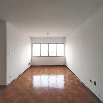 Apartamento em São Paulo, bairro Vila Monumento