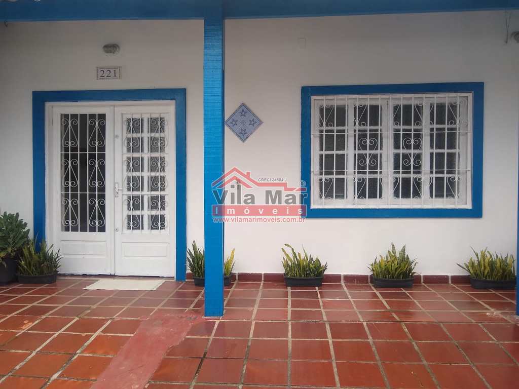 Casa em Mongaguá, no bairro Vila Atlântica